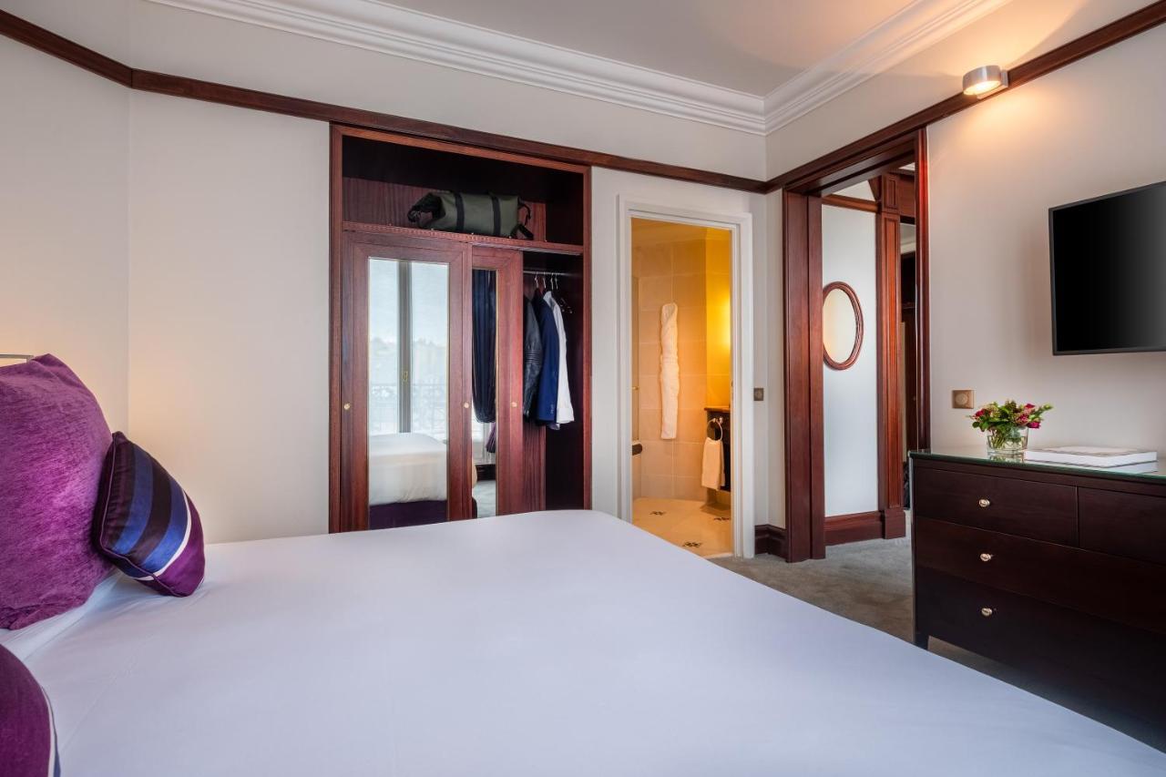 Hotel Pont Royal Paris Exterior foto A bedroom at the hotel