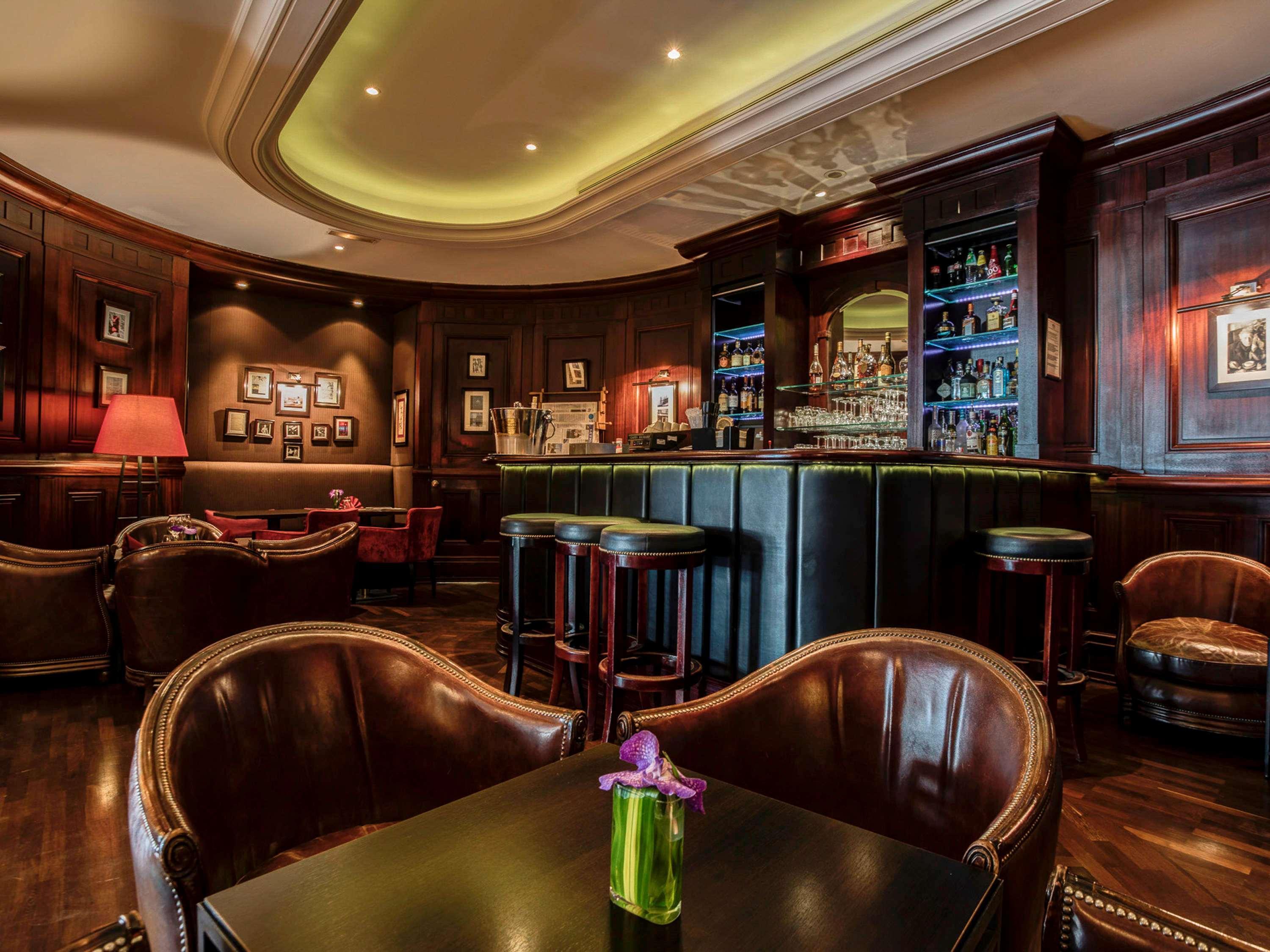 Hotel Pont Royal Paris Exterior foto The Bar