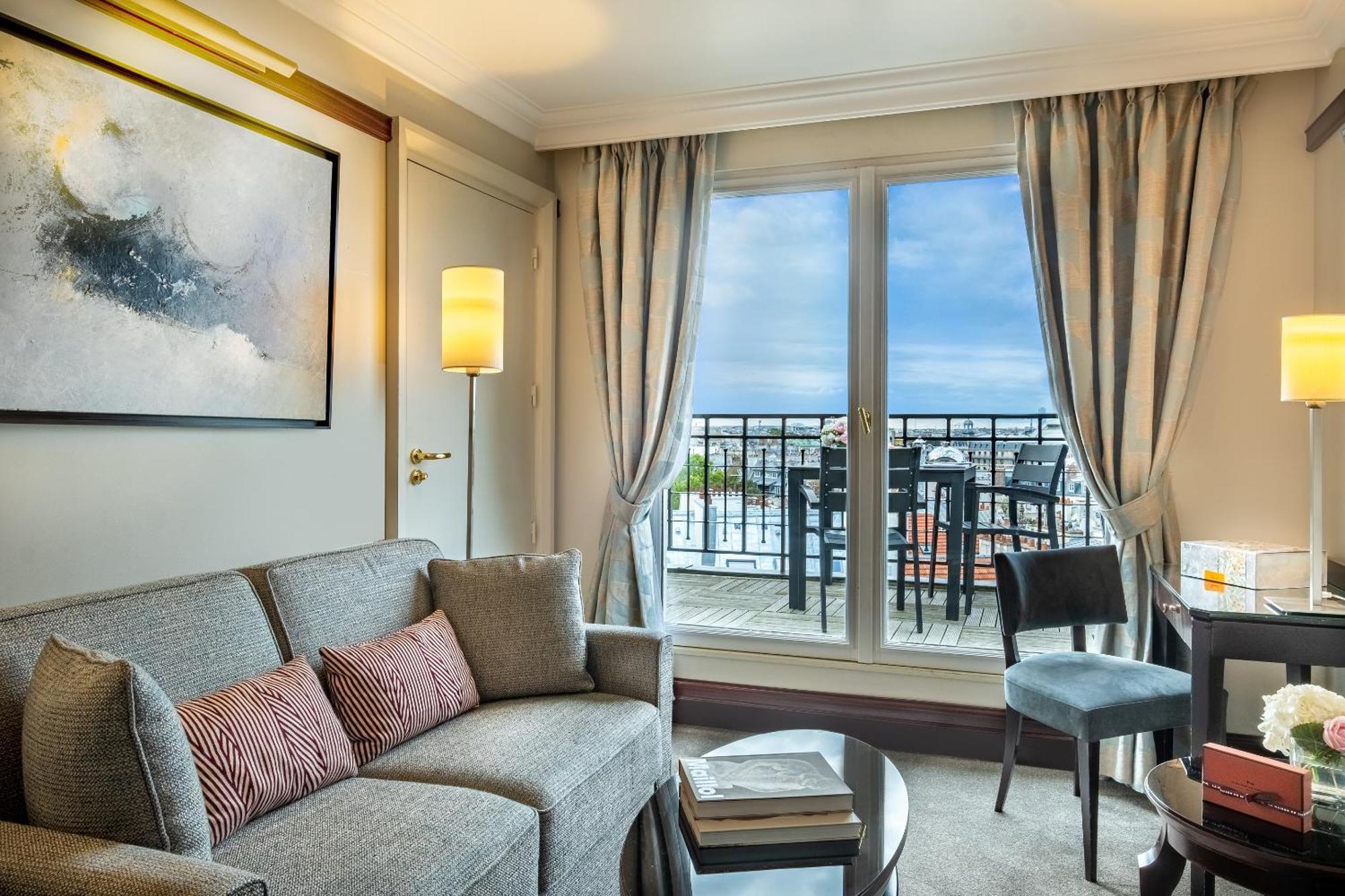 Hotel Pont Royal Paris Exterior foto A suite at the hotel